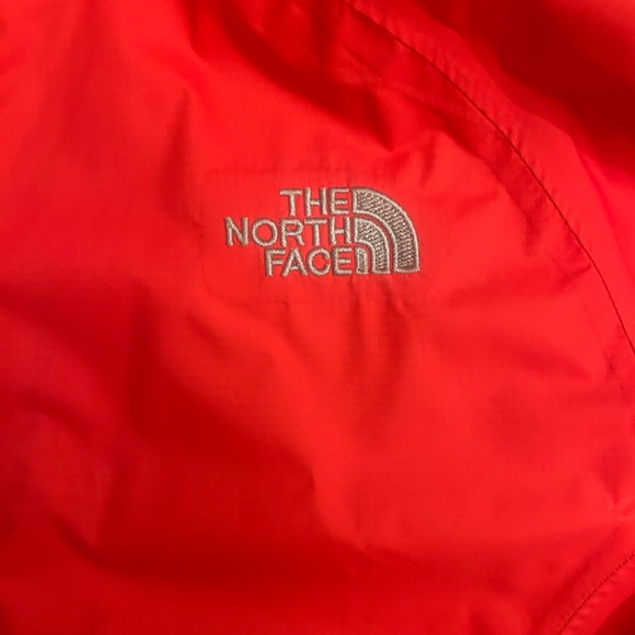 The North Face Alta Vista rain jacket in coral orange - Picture 8 of 10